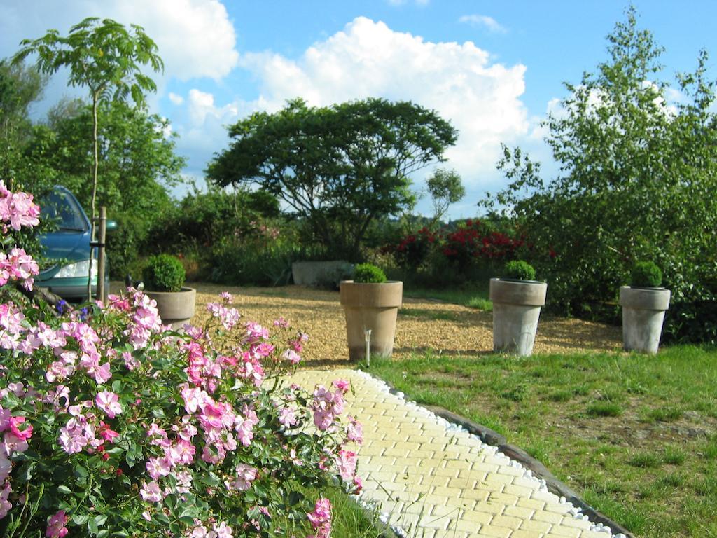 Au Moulin Geant Bed & Breakfast Rochefort-sur-Loire Ngoại thất bức ảnh